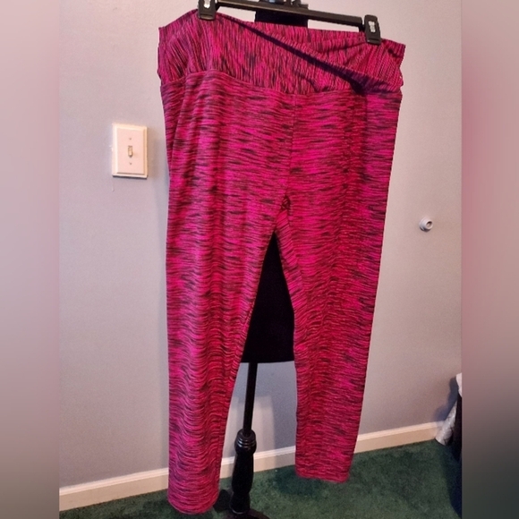 No Boundaries XXXL(21) Pink/Black V-Front Cross Over Leggings - Picture 2 of 8